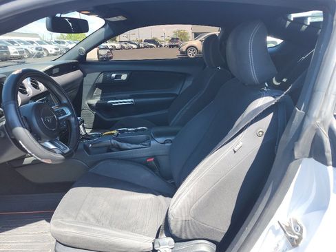 Used 2015 Ford Mustang Coupe RWD image 14
