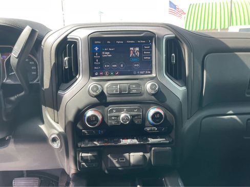 Used 2020 GMC Sierra 2500 Denali w/ Denali Ultimate Package AWD/4WD image 19