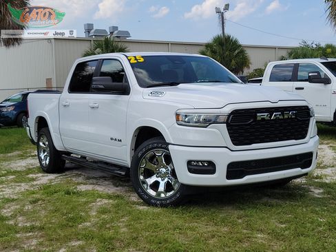 Used 2025 RAM 1500 Big Horn RWD image 1