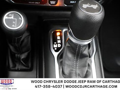 Used 2025 Jeep Wrangler Unlimited Rubicon AWD/4WD image 23
