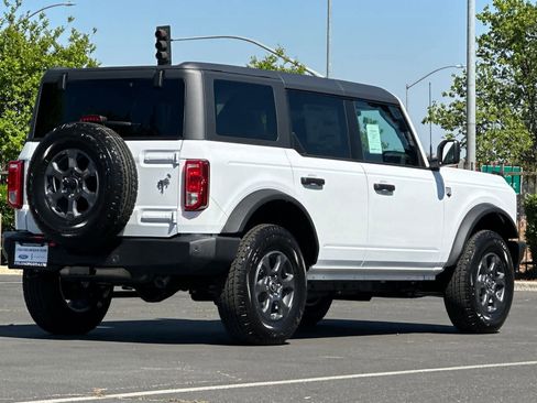 New 2026 Ford Bronco Big Bend image 2