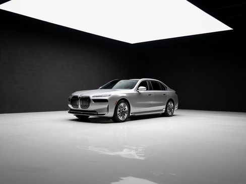 Used 2023 BMW i7 xDrive60 image 83