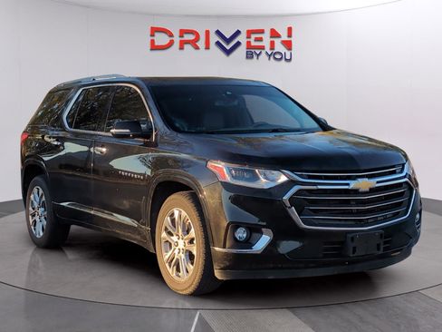 Used 2018 Chevrolet Traverse Premier w/ Driver Confidence II Package image 7