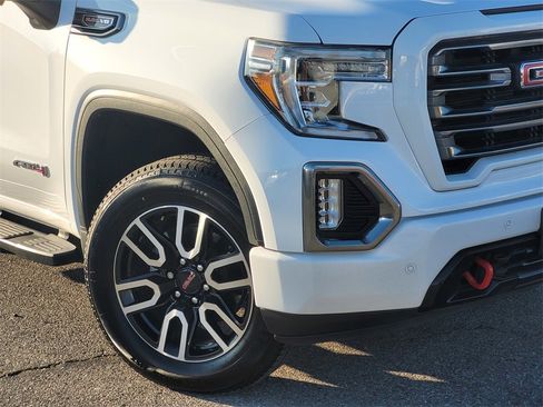 Used 2020 GMC Sierra 1500 AT4 w/ AT4 Premium Package image 9