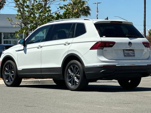Used 2022 Volkswagen Tiguan SE FWD image 6