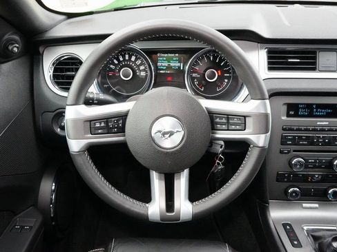 Used 2014 Ford Mustang GT Premium image 15