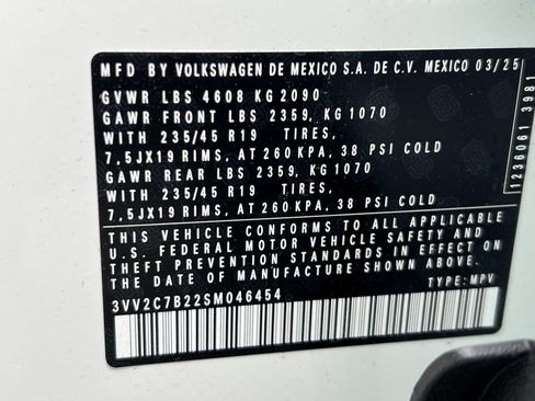 New 2025 Volkswagen Taos SE image 31