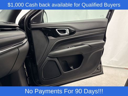 New 2026 Jeep Compass Latitude AWD/4WD image 22