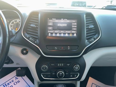 Used 2021 Jeep Cherokee Latitude Plus w/ Security Package image 16