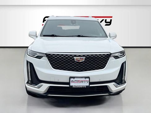 Used 2024 Cadillac XT6 Premium Luxury AWD/4WD image 2