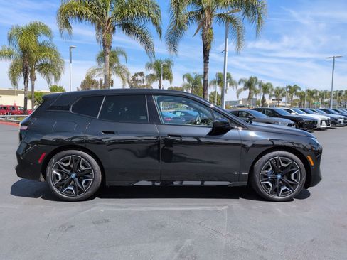 Used 2025 BMW iX M60 image 11