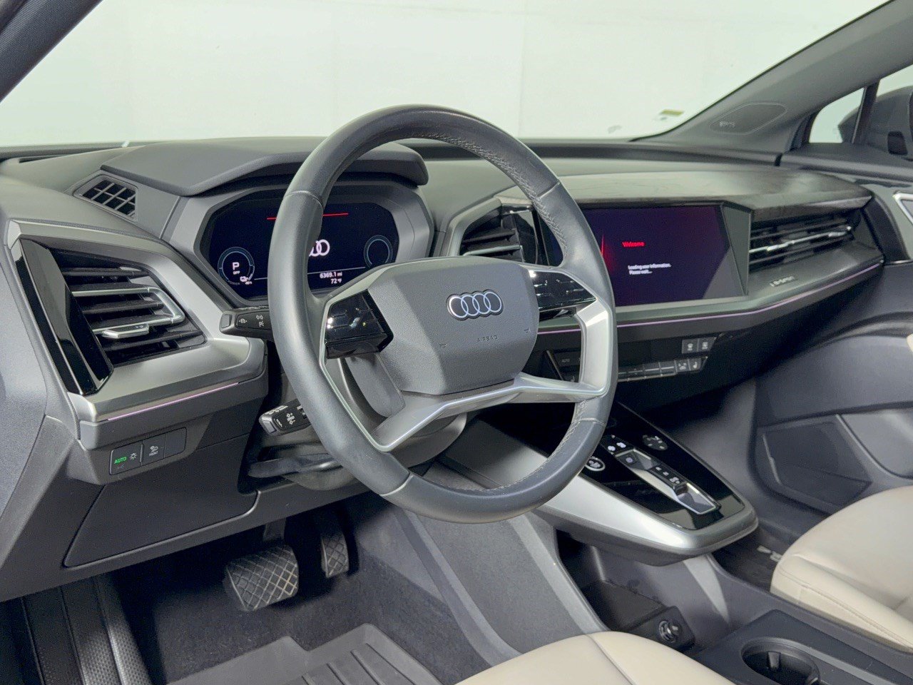 Used 2023 Audi Q4 e-tron Prestige AWD/4WD image 4