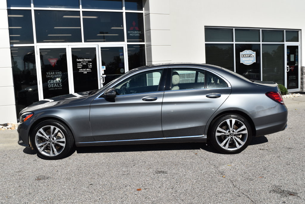 Used 2020 Mercedes-Benz C 300 4MATIC Sedan image 4