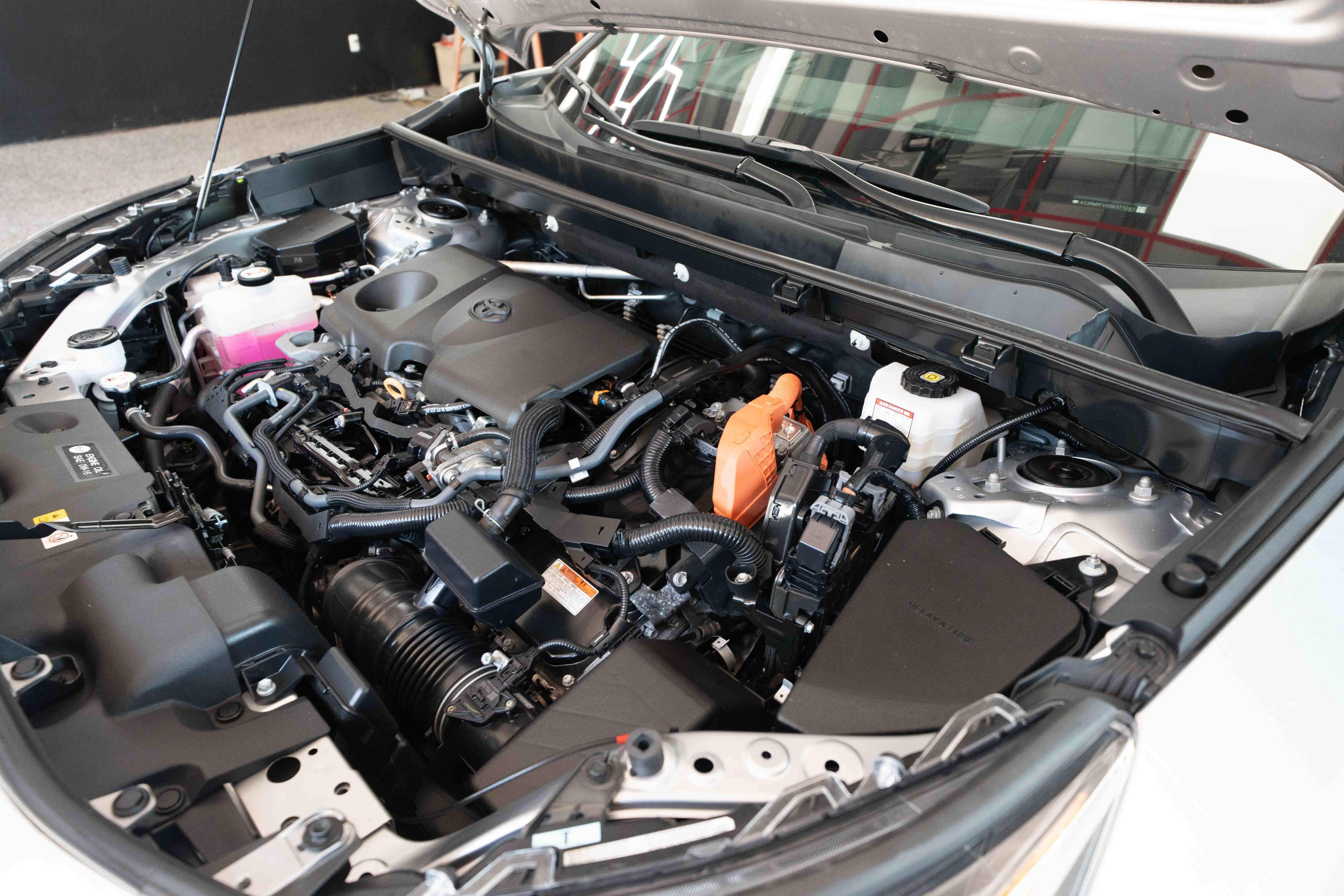 Certified 2025 Toyota RAV4 XLE AWD/4WD image 34