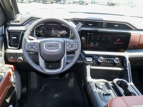 New 2026 GMC Sierra 3500 Denali Ultimate AWD/4WD image 15