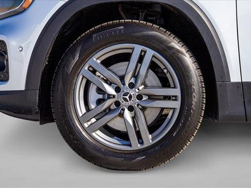 New 2026 Mercedes-Benz GLB 250 4MATIC image 9