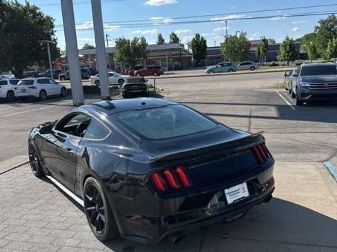 Used 2017 Ford Mustang GT Premium w/ Black Accent Package RWD image 10