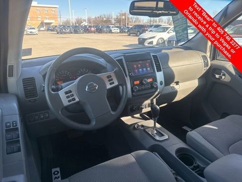 Used 2020 Nissan Frontier SV image 15