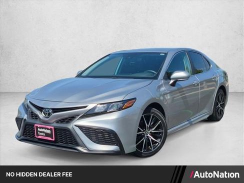 Certified 2024 Toyota Camry SE FWD image 1