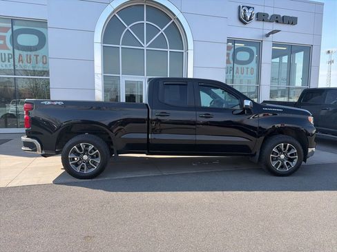 Used 2023 Chevrolet Silverado 1500 LT AWD/4WD image 11