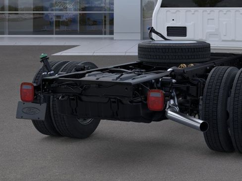 New 2026 Ford F550 4x4 Supercab Super Duty image 21