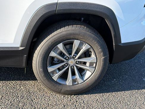 New 2026 Chevrolet Equinox LT image 9