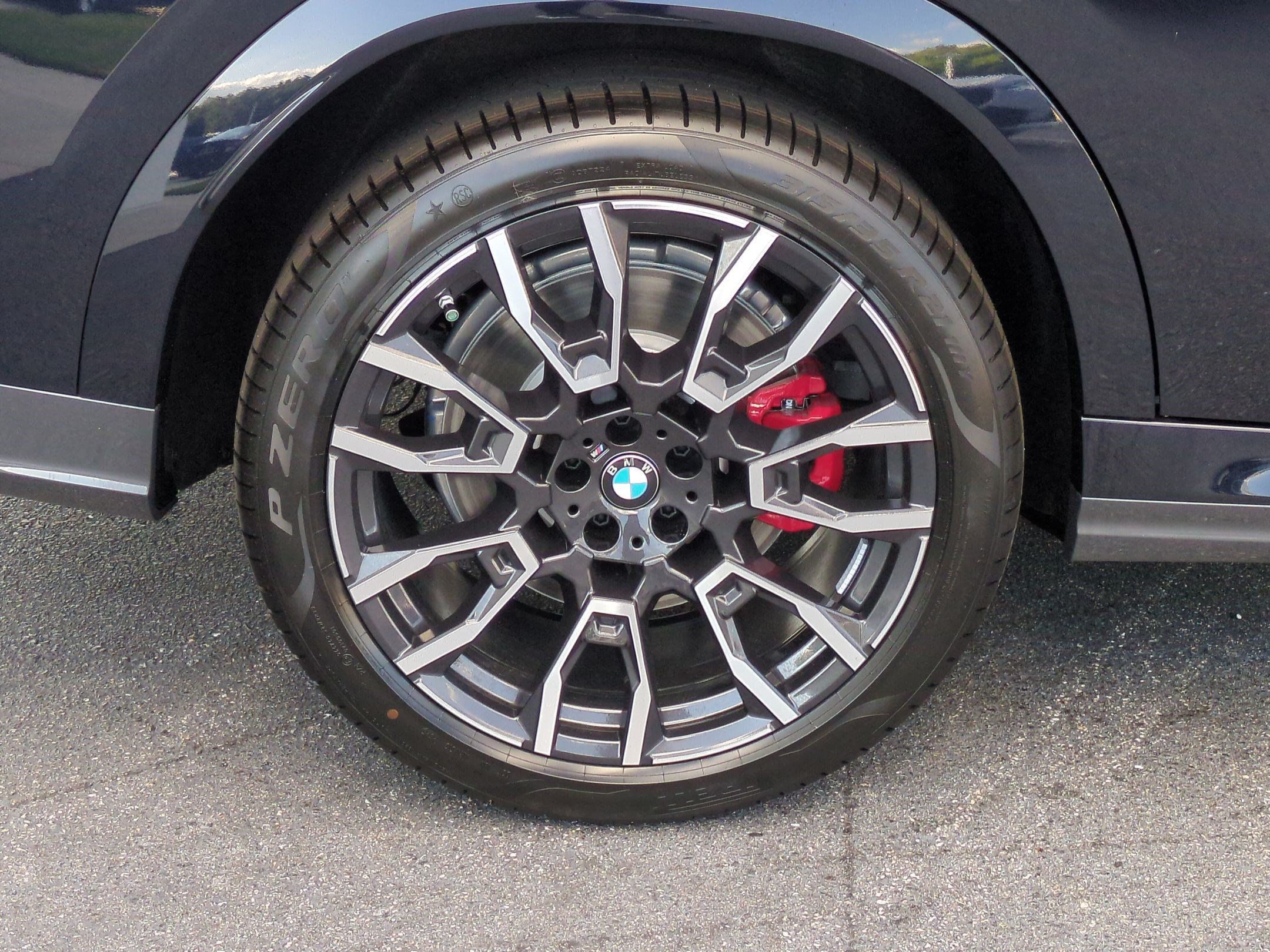 New 2027 BMW X6 M60i AWD/4WD image 12