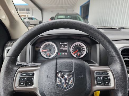 Used 2024 RAM 1500 Classic SLT AWD/4WD image 22