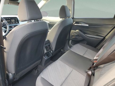 Certified 2026 Kia Seltos LX AWD/4WD image 6