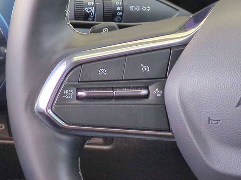 Used 2025 Chevrolet Equinox EV LT w/ Convenience Package FWD image 15