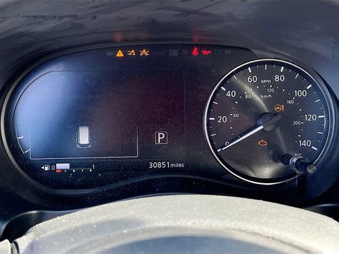 Used 2022 Nissan Kicks SV FWD image 12