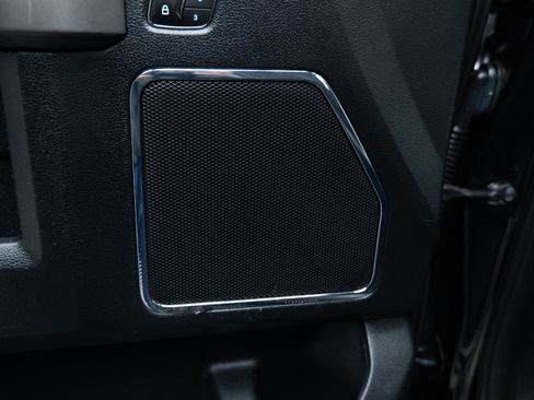 Used 2019 Ford F150 Platinum w/ Technology Package image 29