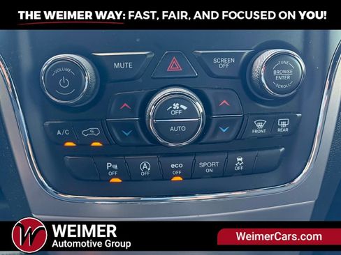 Used 2021 Jeep Grand Cherokee Laredo AWD/4WD image 24