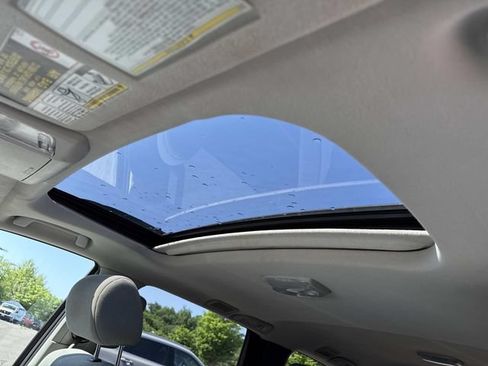 Used 2015 Toyota Sequoia SR5 AWD/4WD image 16