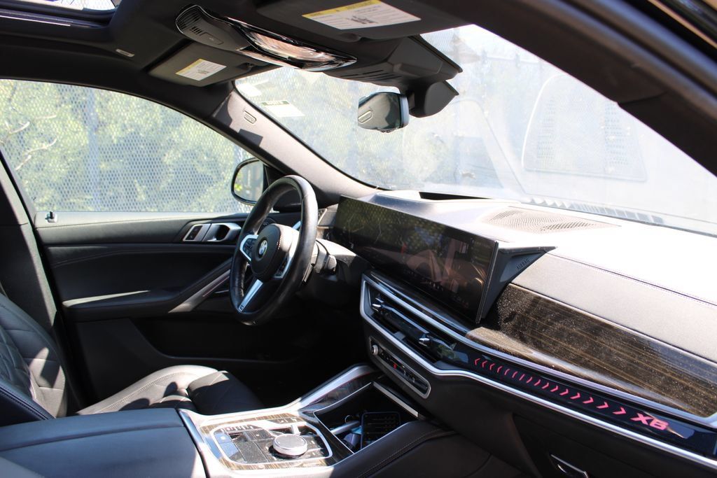 Used 2025 BMW X6 xDrive40i AWD/4WD image 20
