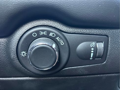 Used 2021 Dodge Durango SRT Hellcat w/ Technology Group AWD/4WD image 25