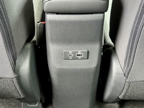 New 2025 Nissan Kicks SV w/ Charging Package image 26