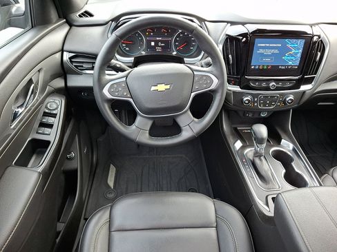 Certified 2023 Chevrolet Traverse LT w/ LT Premium Package image 14