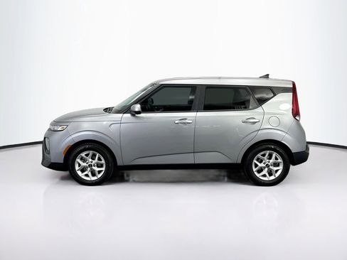 Used 2022 Kia Soul LX w/ Technology Package image 8