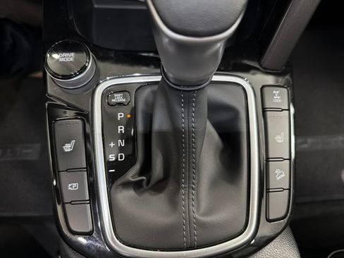 Certified 2025 Kia Seltos S AWD/4WD image 24