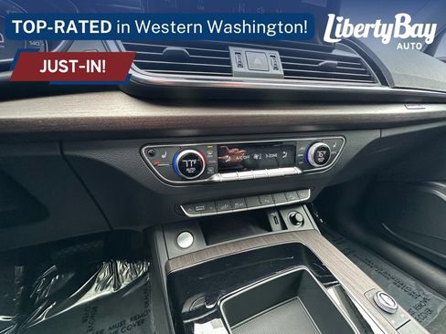 Used 2023 Audi Q5 e Premium w/ Convenience Package image 17