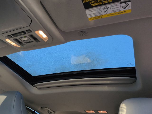 Used 2021 Toyota Highlander XLE FWD image 20