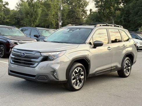 Certified 2025 Subaru Forester Premium AWD/4WD image 7