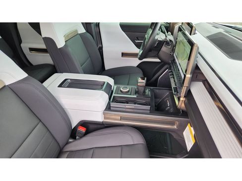 New 2025 GMC Hummer EV 3X w/ Battery Pack, 24 Module Pack image 19