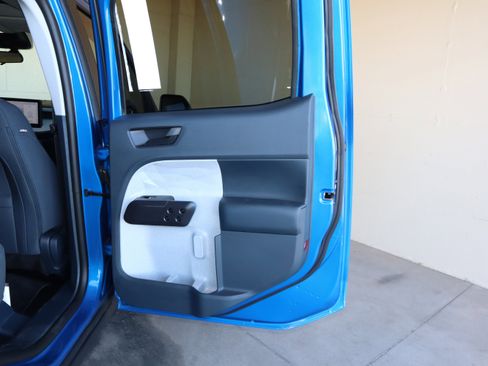 New 2025 Ford Maverick XLT w/ XLT Luxury Package image 45