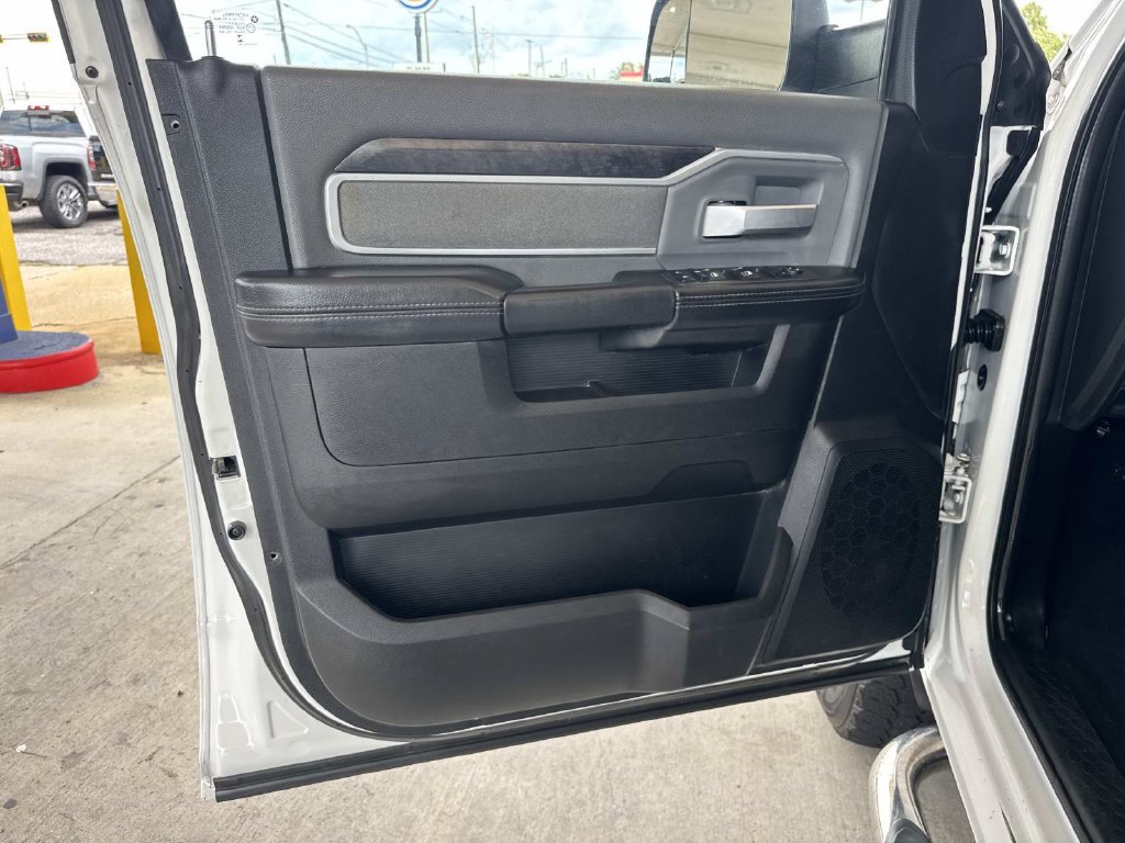 Used 2021 RAM 3500 Big Horn AWD/4WD image 20