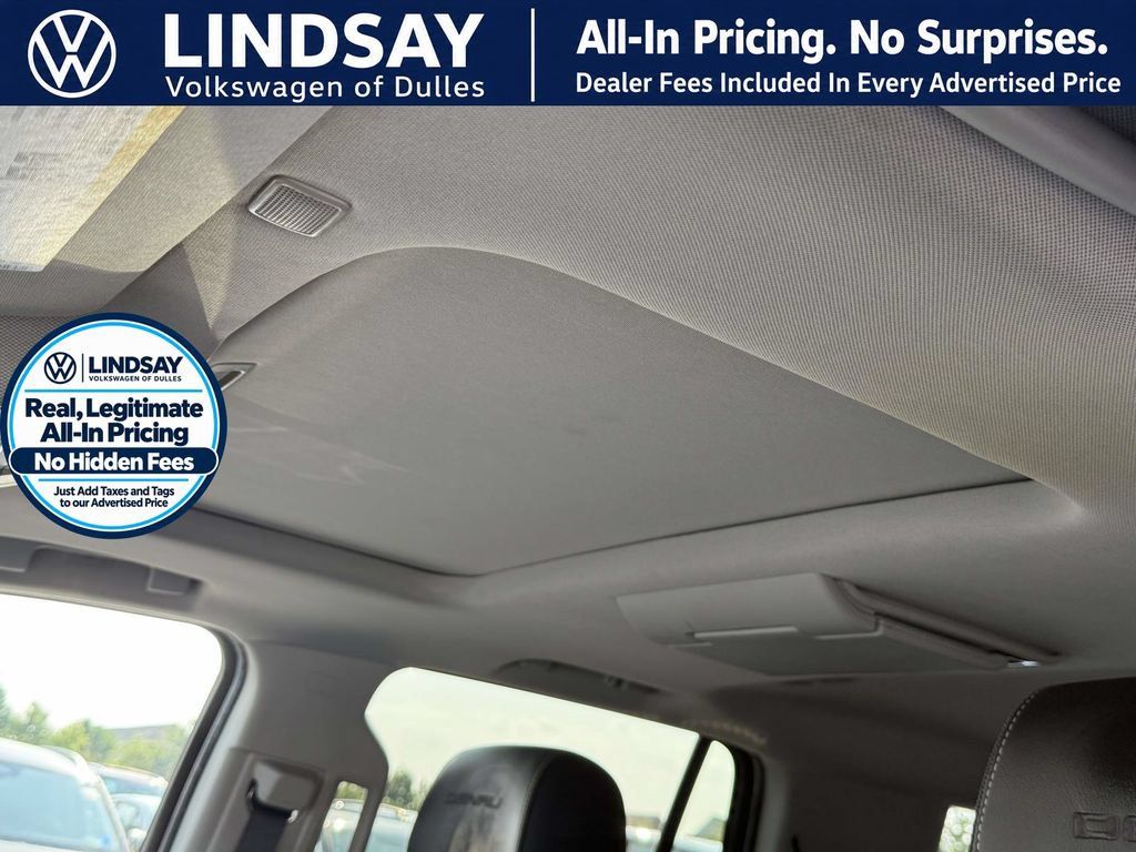 Used 2018 GMC Yukon Denali w/ Open Road Package AWD/4WD image 10