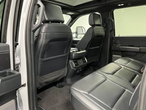 Used 2025 Ford F150 Lariat AWD/4WD image 46