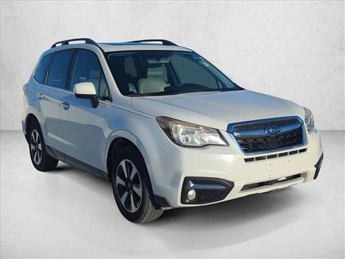 Used 2017 Subaru Forester 2.5i Limited w/ Popular Package #2 AWD/4WD image 3