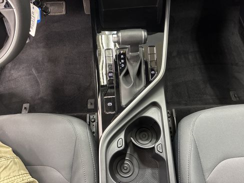 Certified 2023 Kia Niro LX FWD image 17